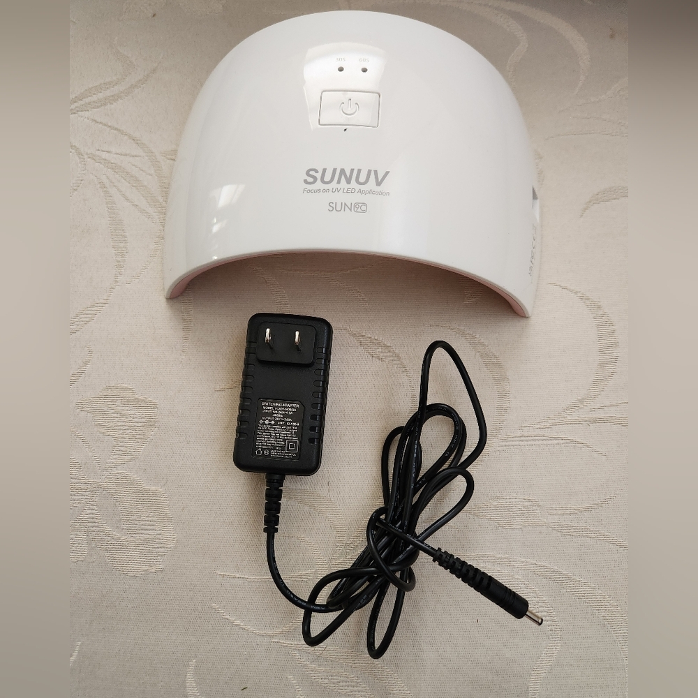 SUNUV 9C White and Pink UV LED Nail Lamp